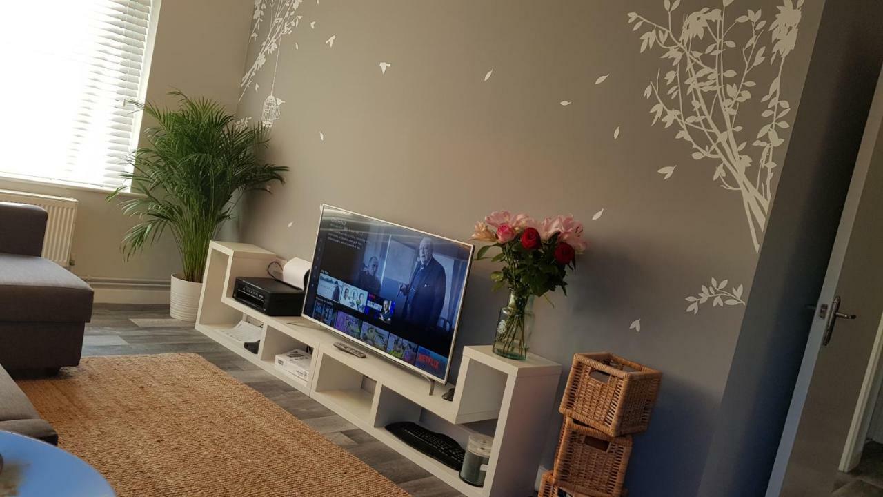 New Contemporary Flat Minutes From Airport & Nec Daire Marston Green Dış mekan fotoğraf